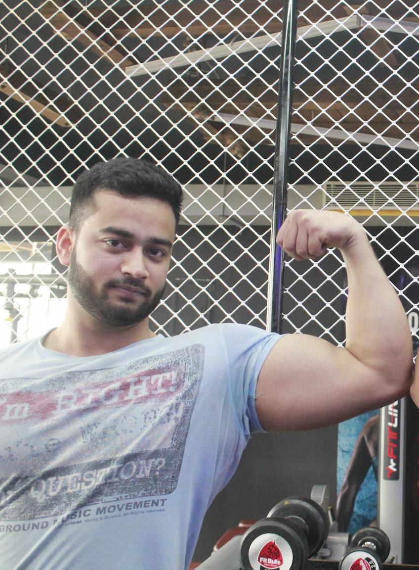 Coach Abhinav's showing his biceps